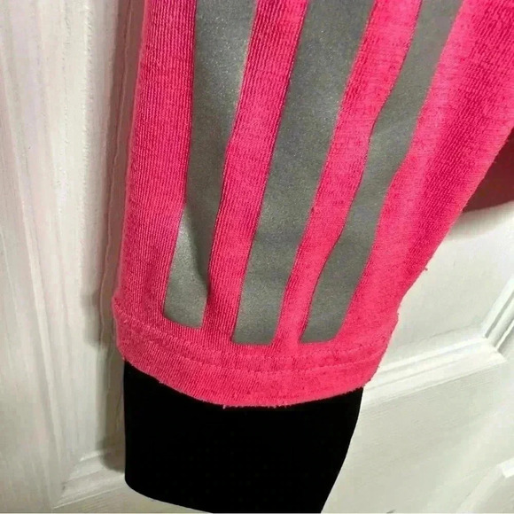 Adidas Supernova Shirt V-Neck Long Sleeved Pink &  Black Size Small - Picture 3 of 16